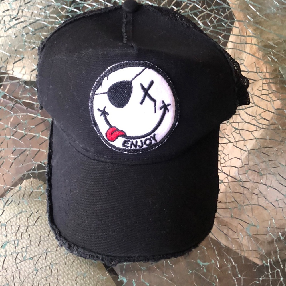 Lauren Moshi hat